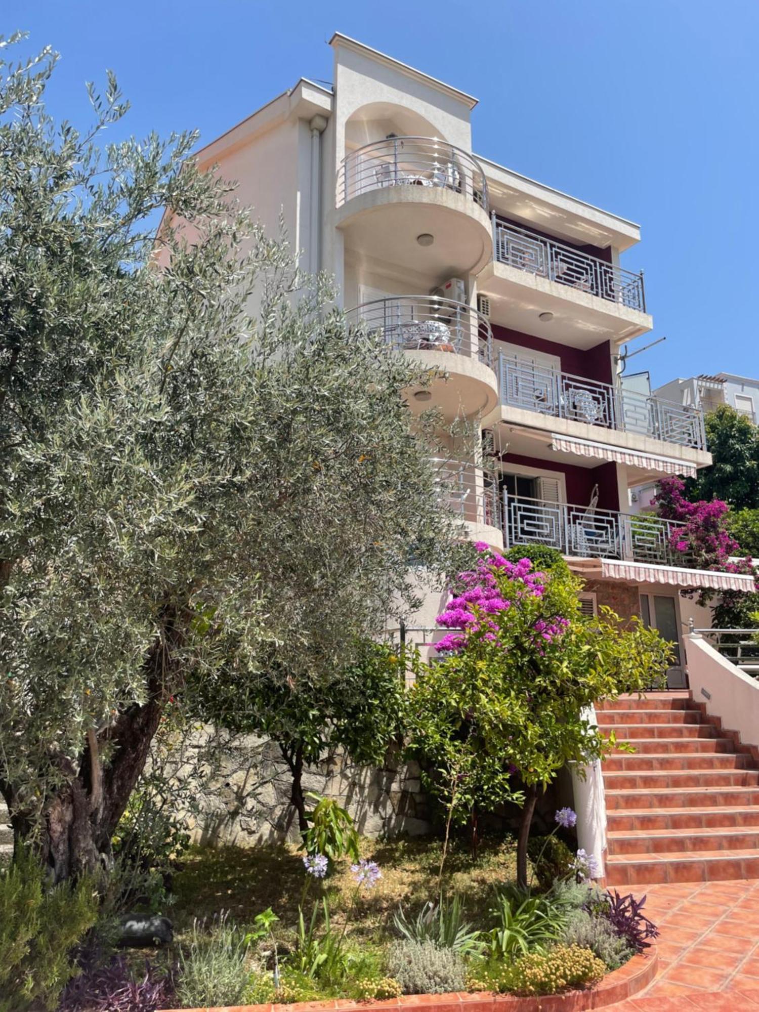 Apartmani Iva Becici 外观 照片